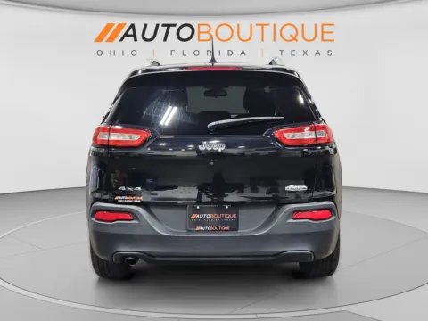 More photos of 2017 Jeep Cherokee Latitude at Auto Boutique Ohio, OH