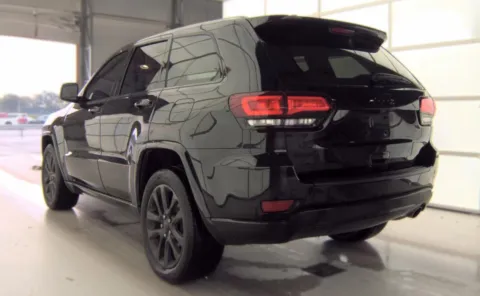 More photos of 2020 Jeep Grand Cherokee Altitude at Auto Boutique Ohio, OH