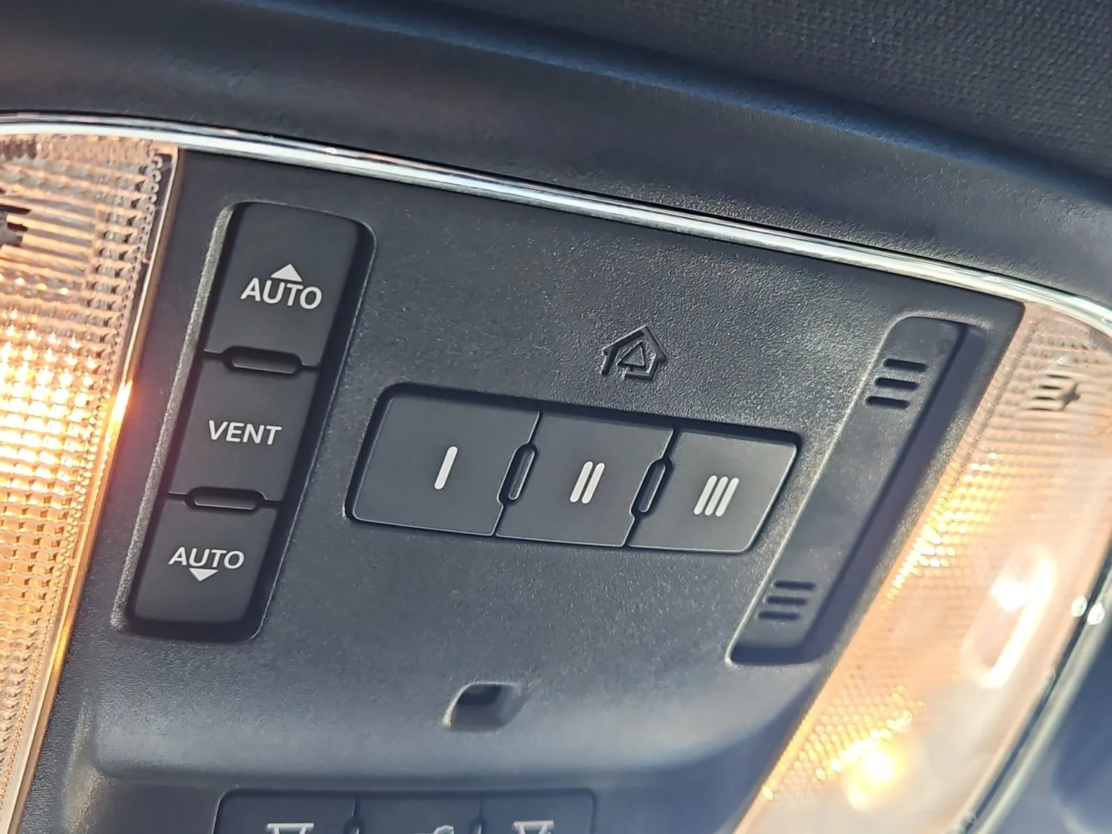 Jeep Grand Cherokee photo 17