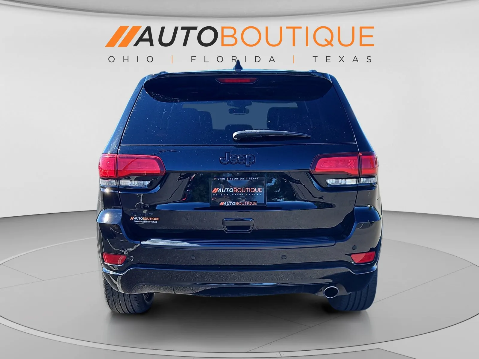 Jeep Grand Cherokee photo 4
