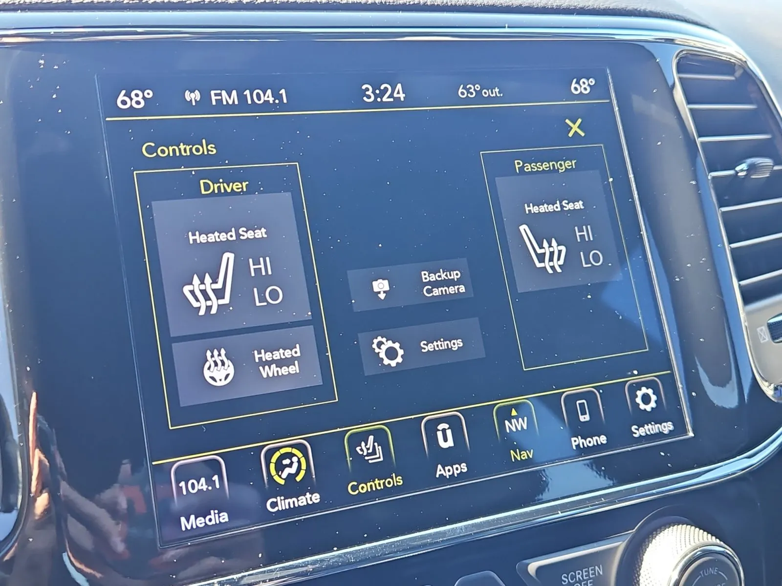 Jeep Grand Cherokee photo 22