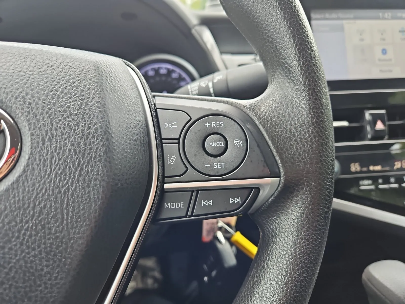 Toyota Camry photo 21