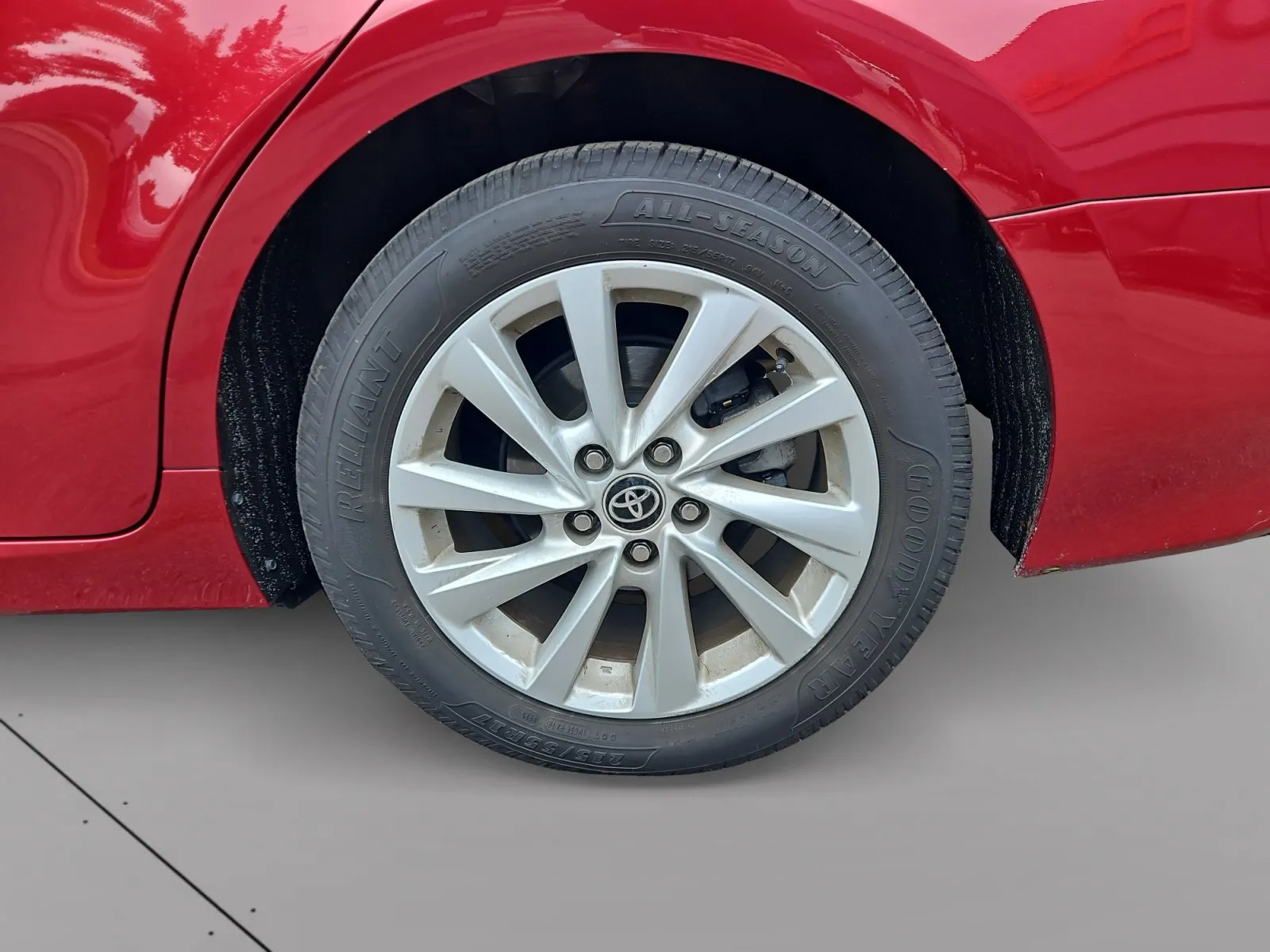 Toyota Camry photo 14