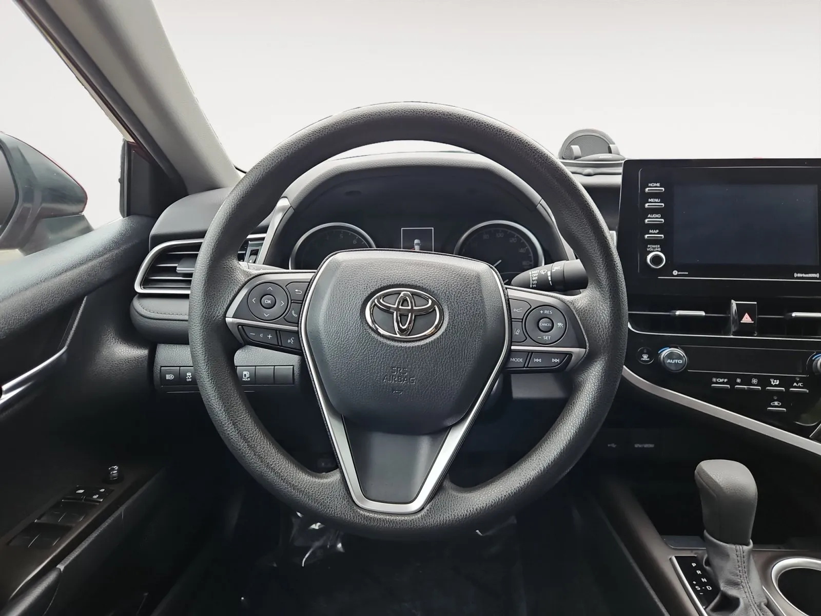 Toyota Camry photo 12