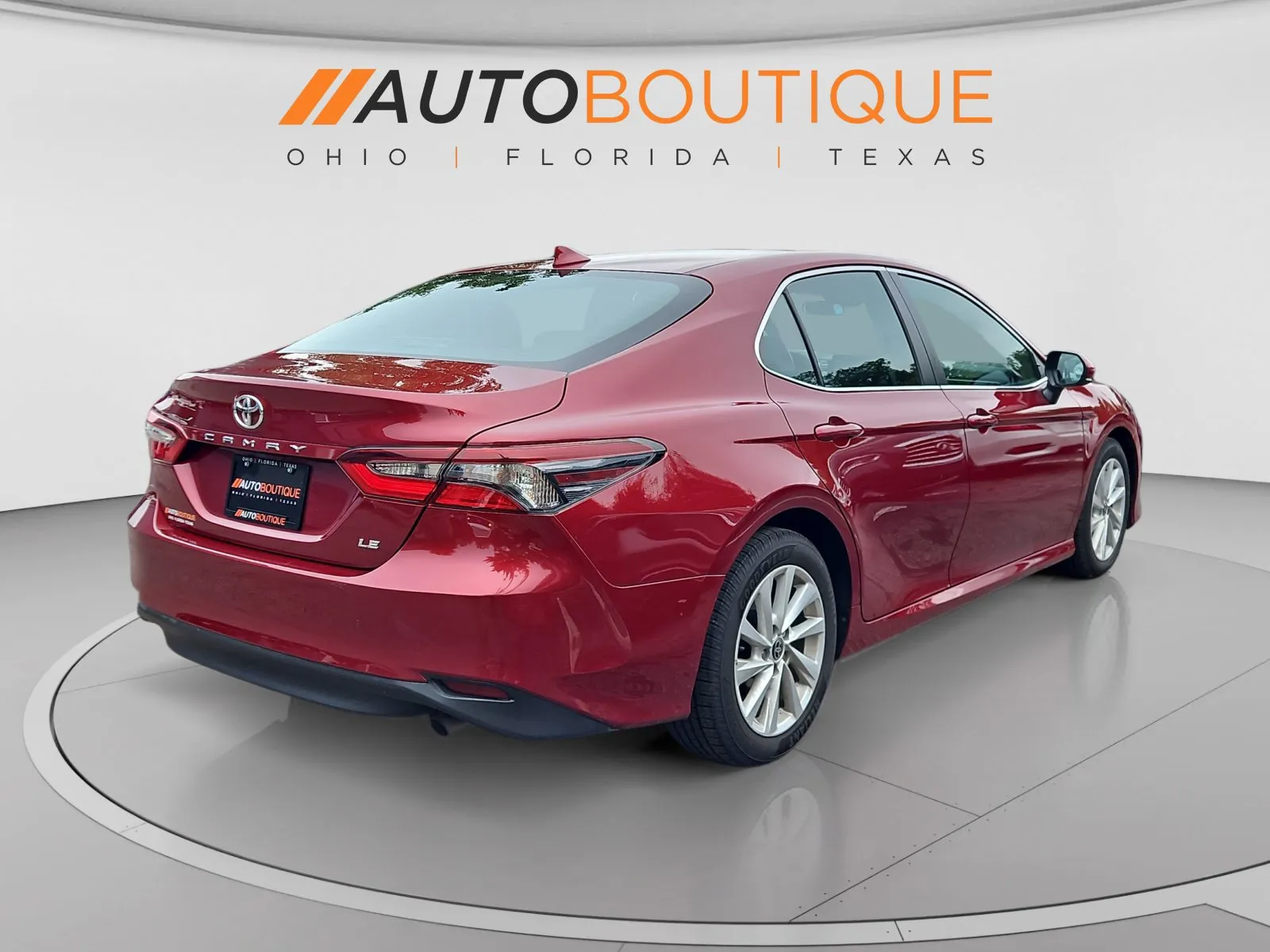 Toyota Camry photo 5