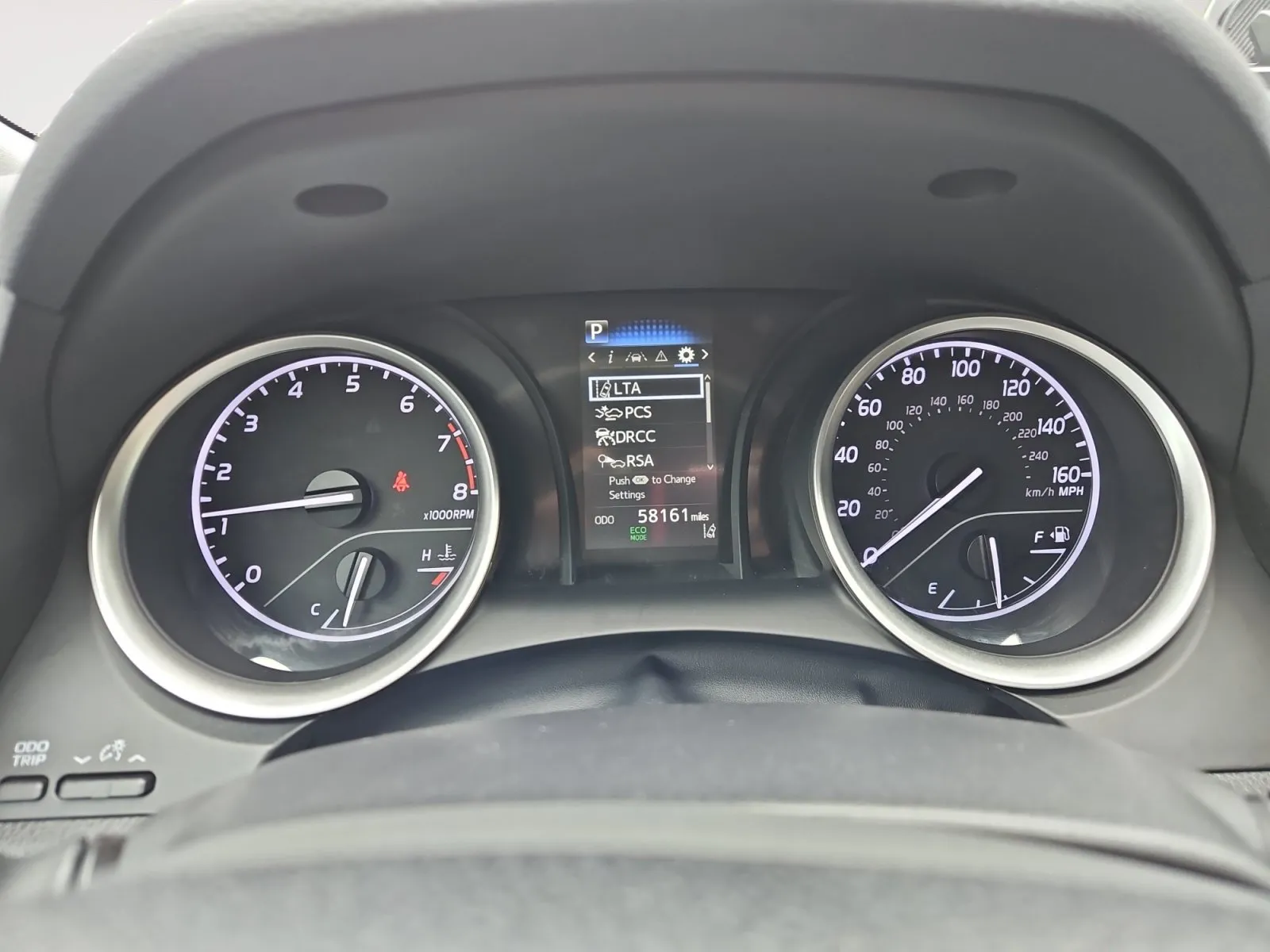 Toyota Camry photo 15