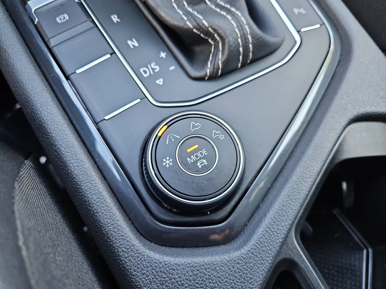Volkswagen Tiguan photo 23