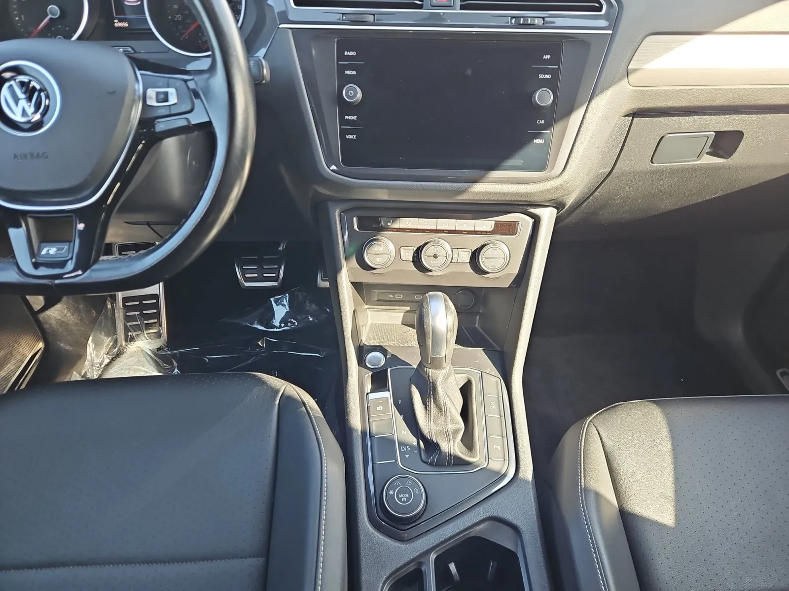 Volkswagen Tiguan photo 11