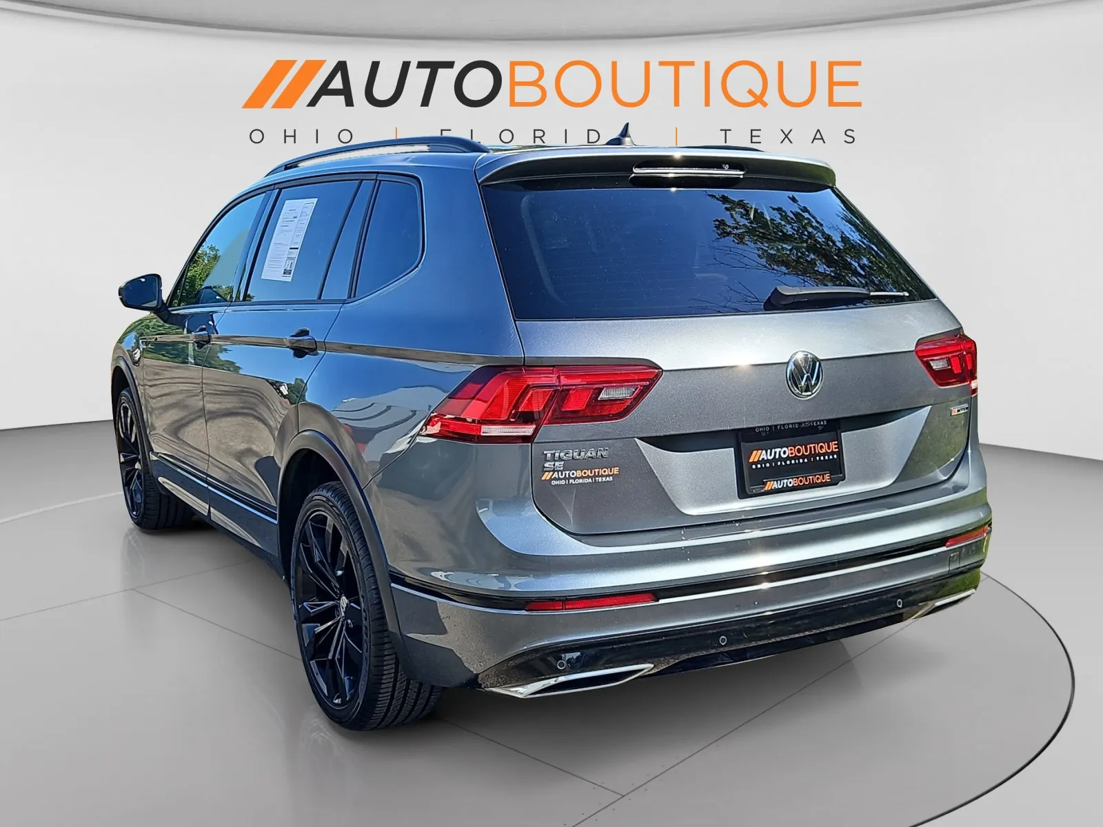 Volkswagen Tiguan photo 3