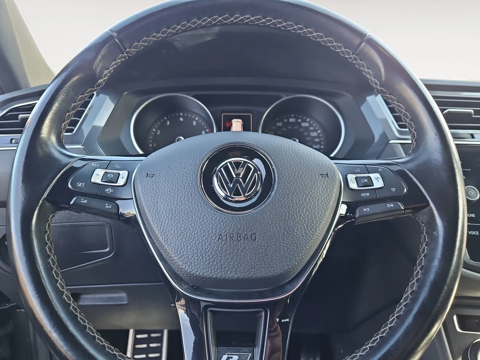 Volkswagen Tiguan photo 12
