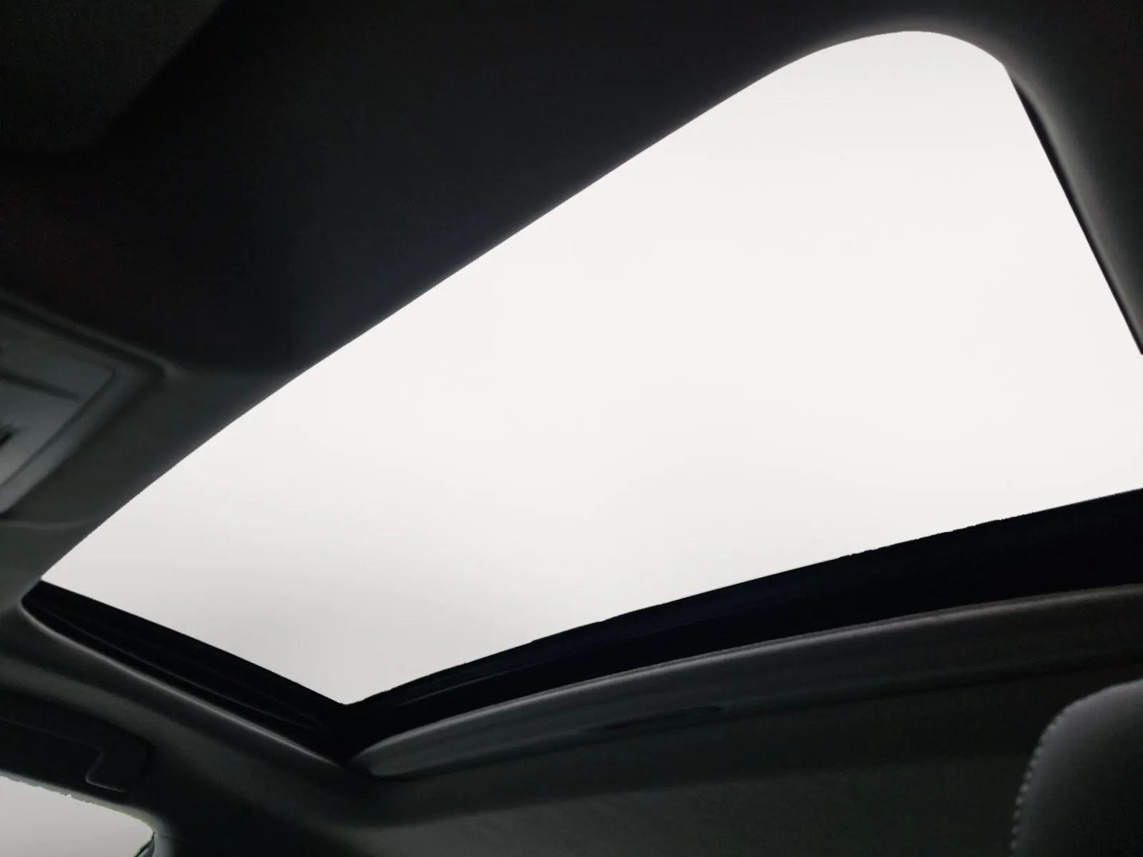 Lexus ES photo 16