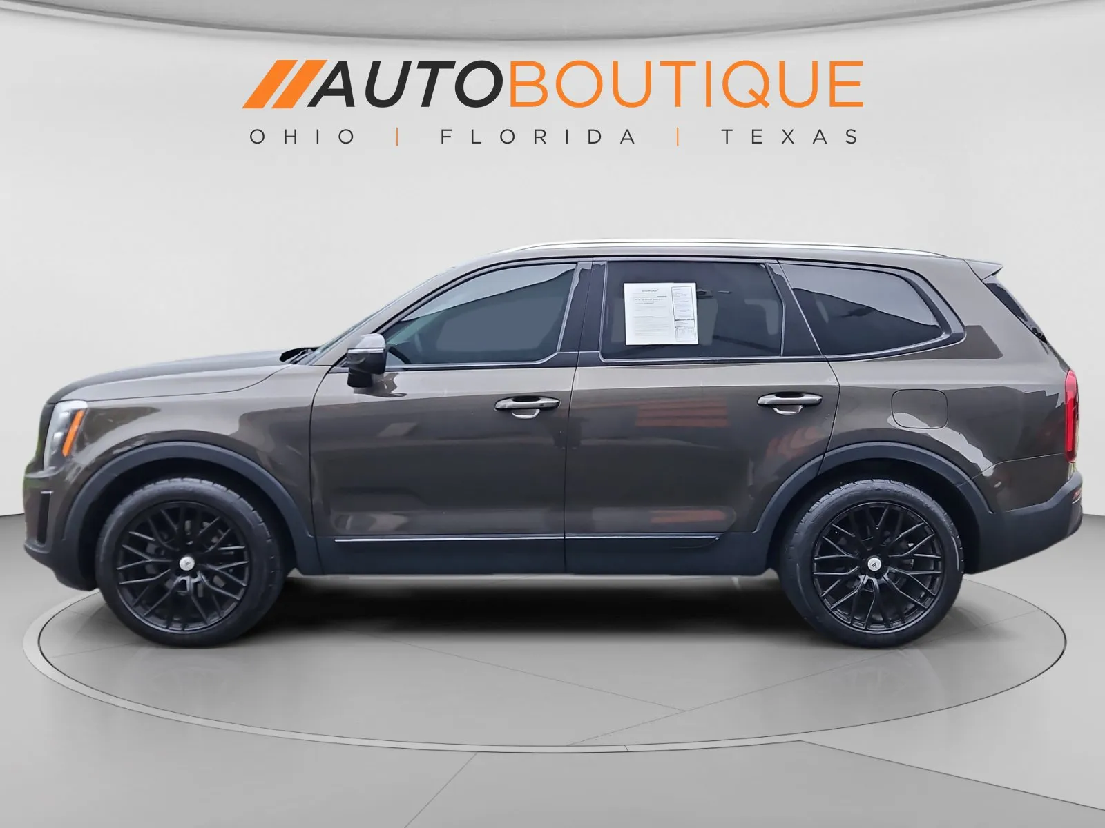Kia Telluride photo 2