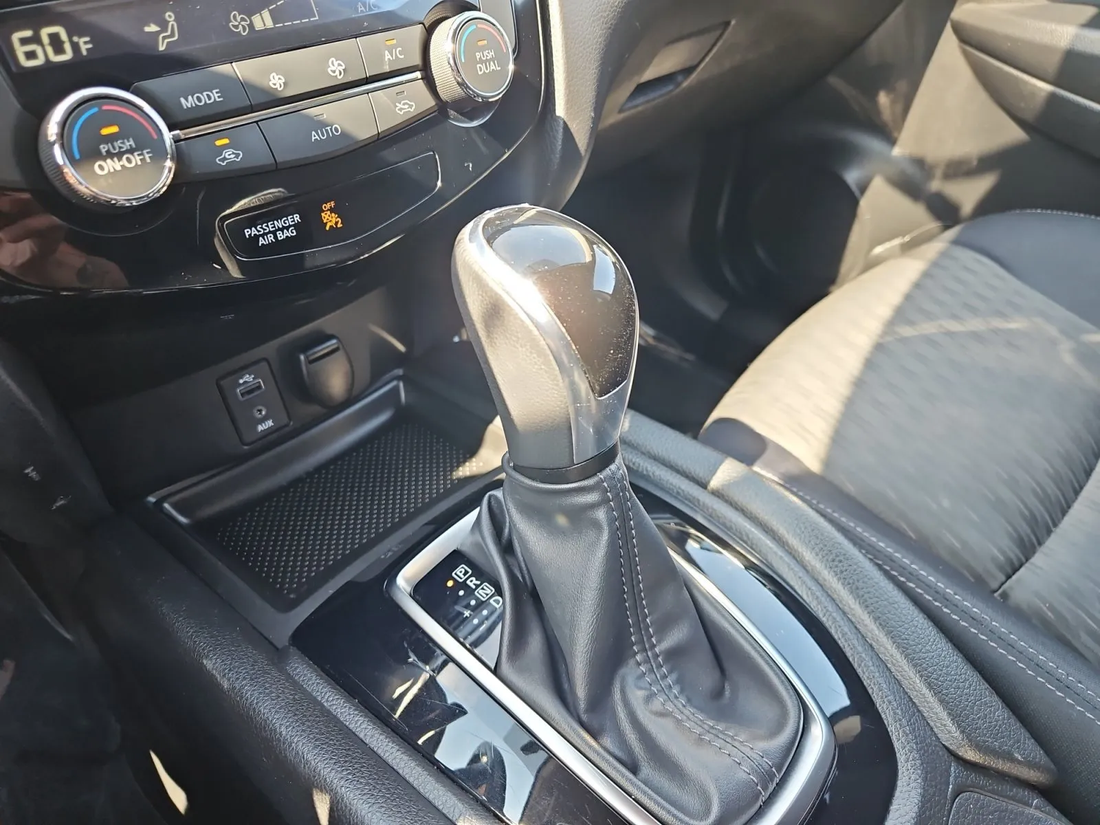 Nissan Rogue photo 21