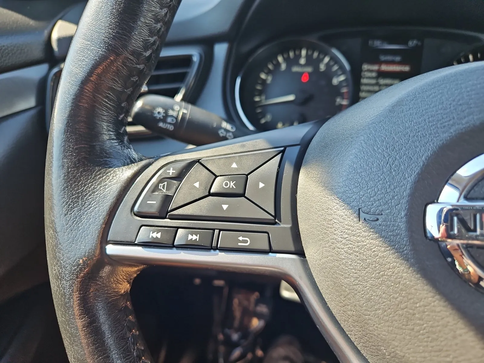 Nissan Rogue photo 24