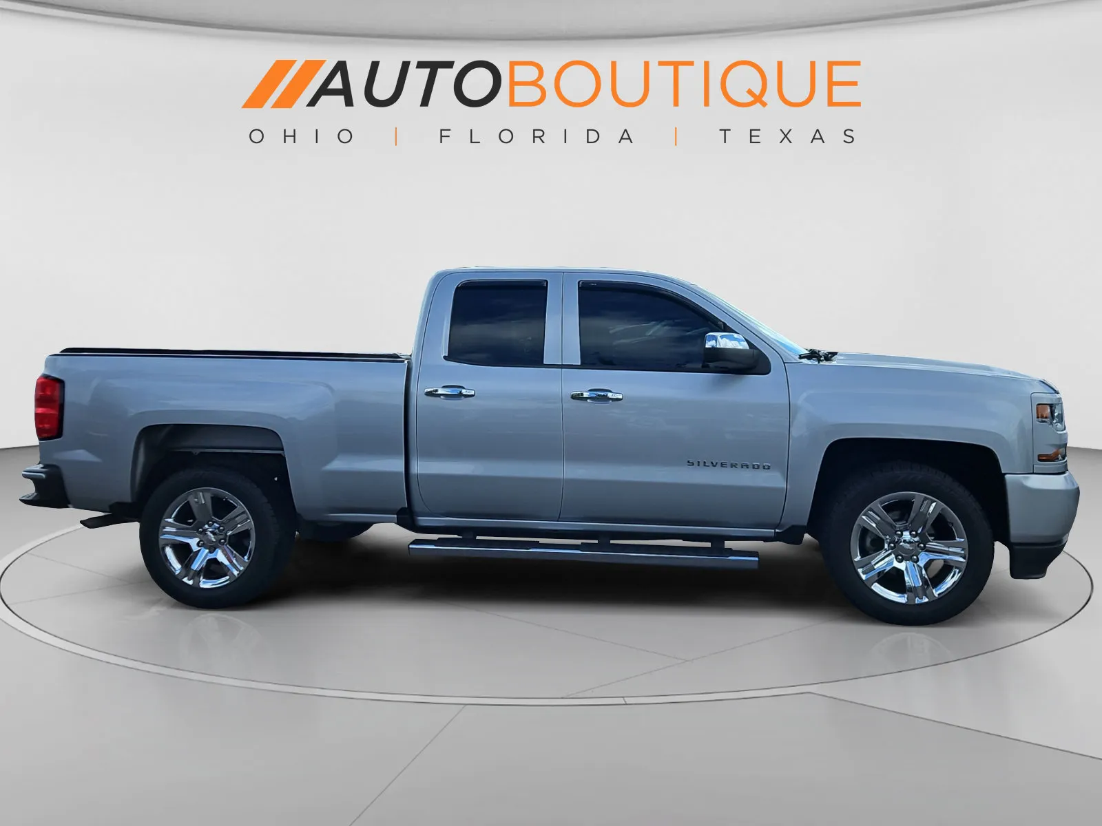 Chevrolet Silverado photo 7
