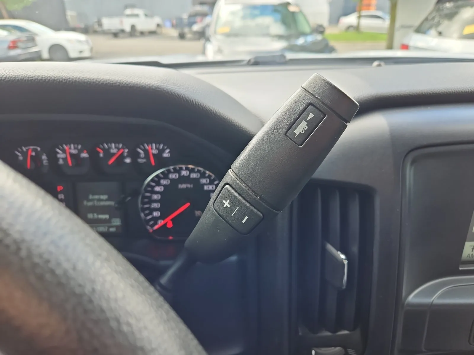Chevrolet Silverado photo 22