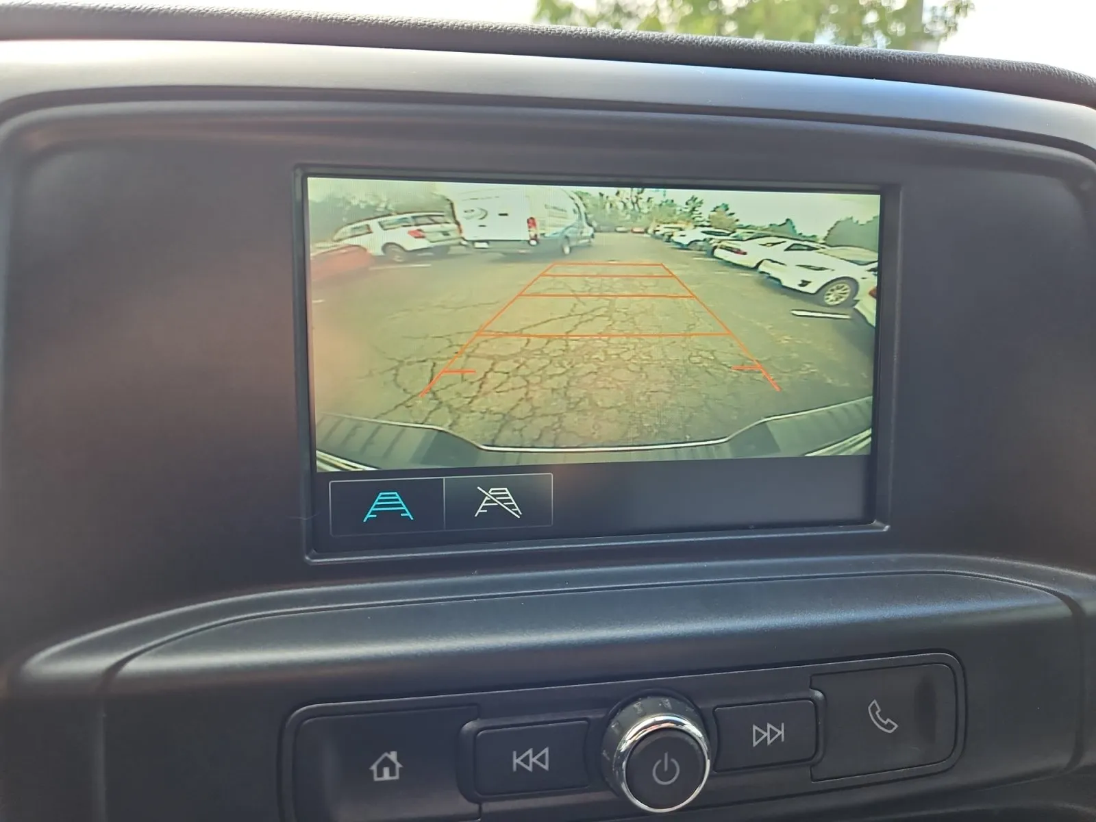 Chevrolet Silverado photo 19
