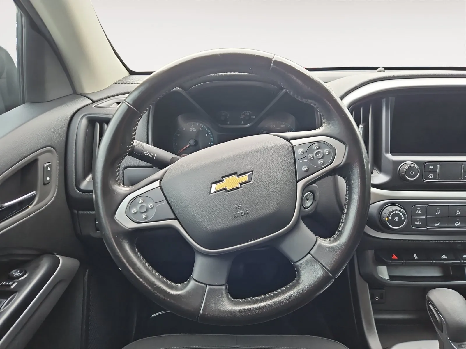 Chevrolet Colorado photo 13