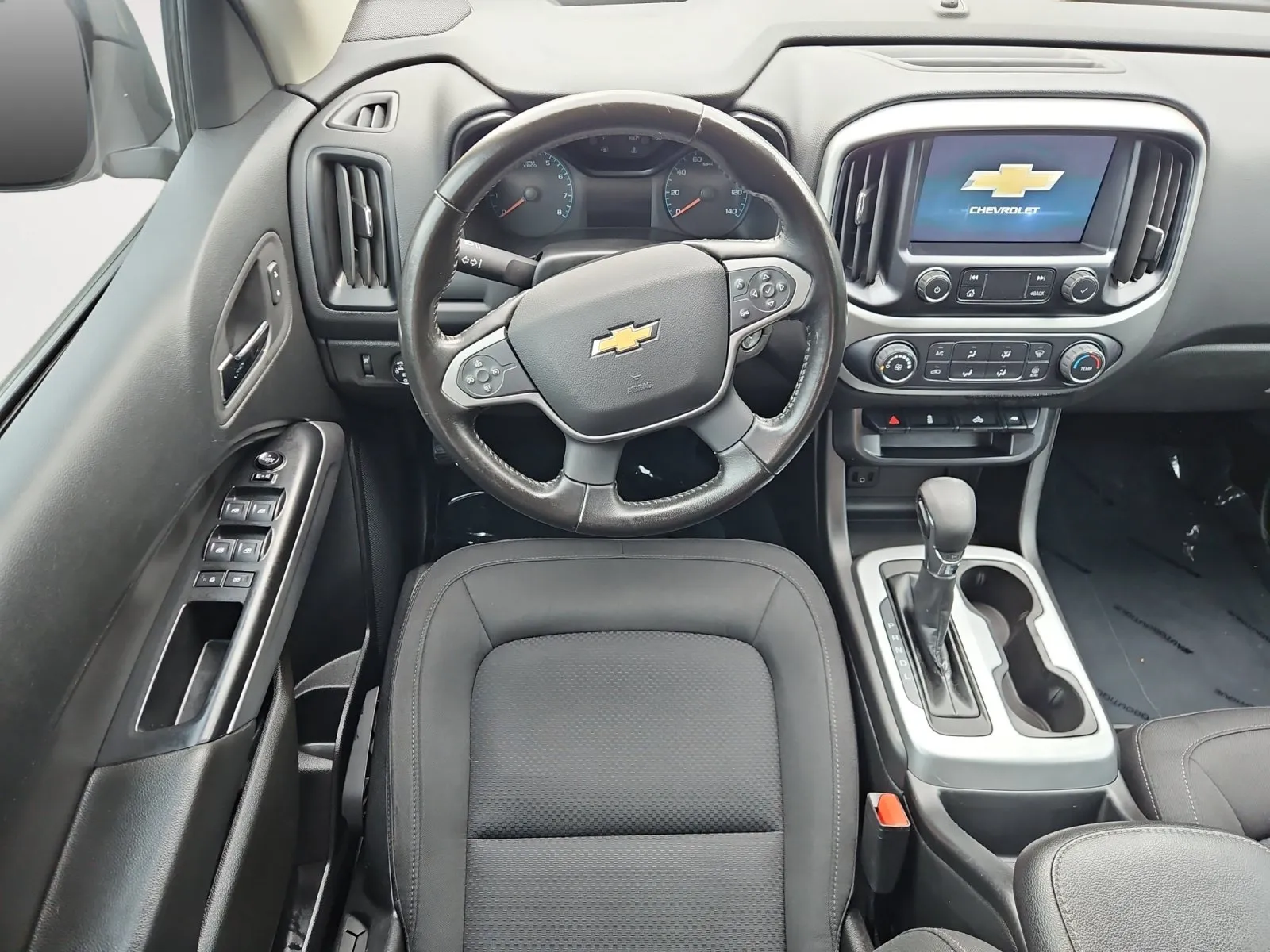 Chevrolet Colorado photo 11