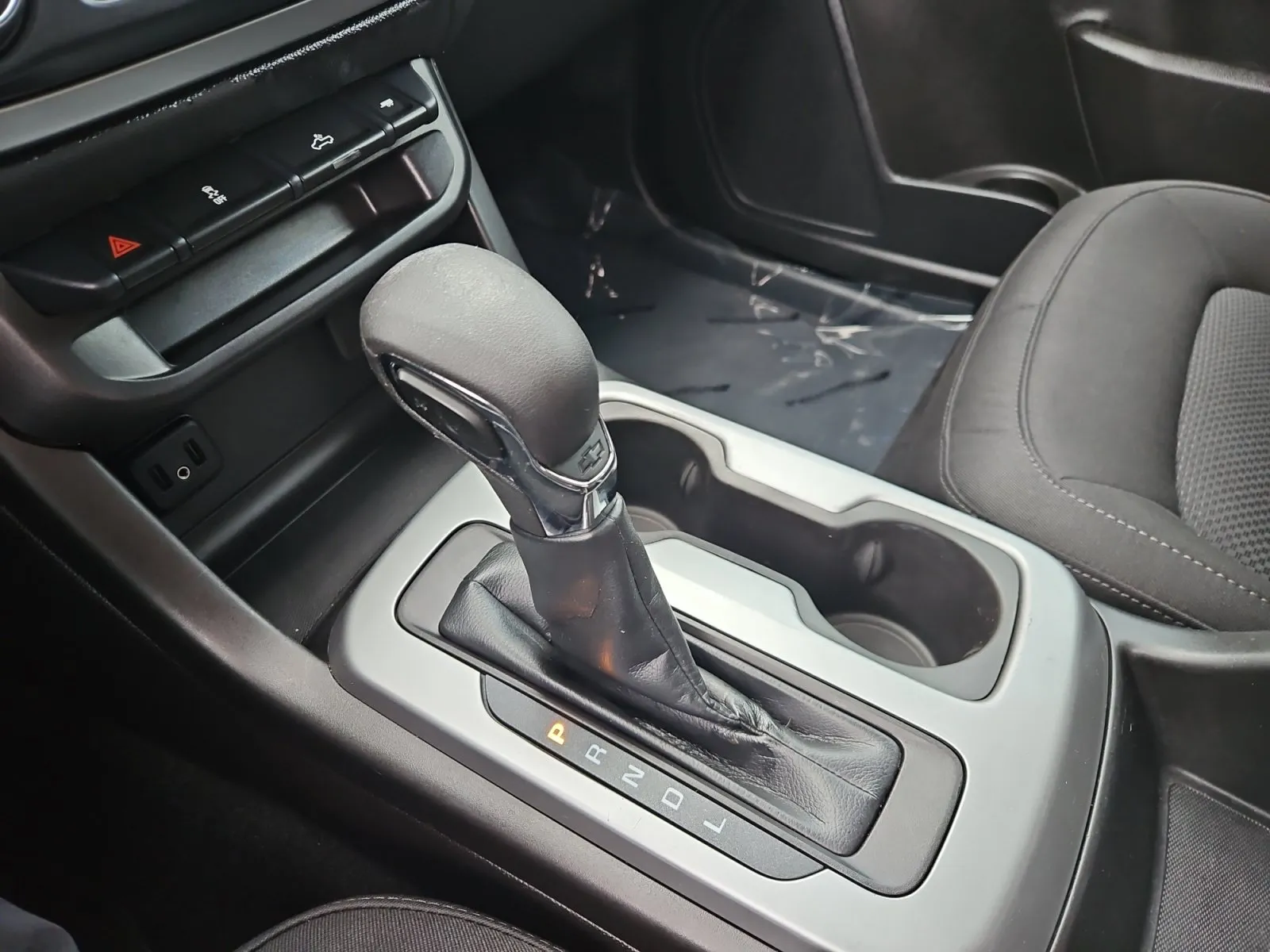 Chevrolet Colorado photo 24