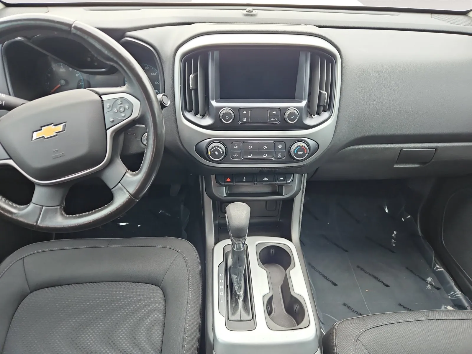 Chevrolet Colorado photo 12