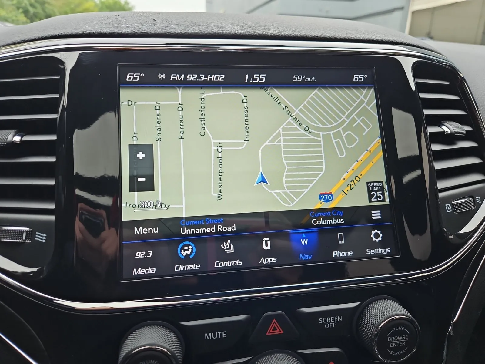Jeep Grand Cherokee photo 20