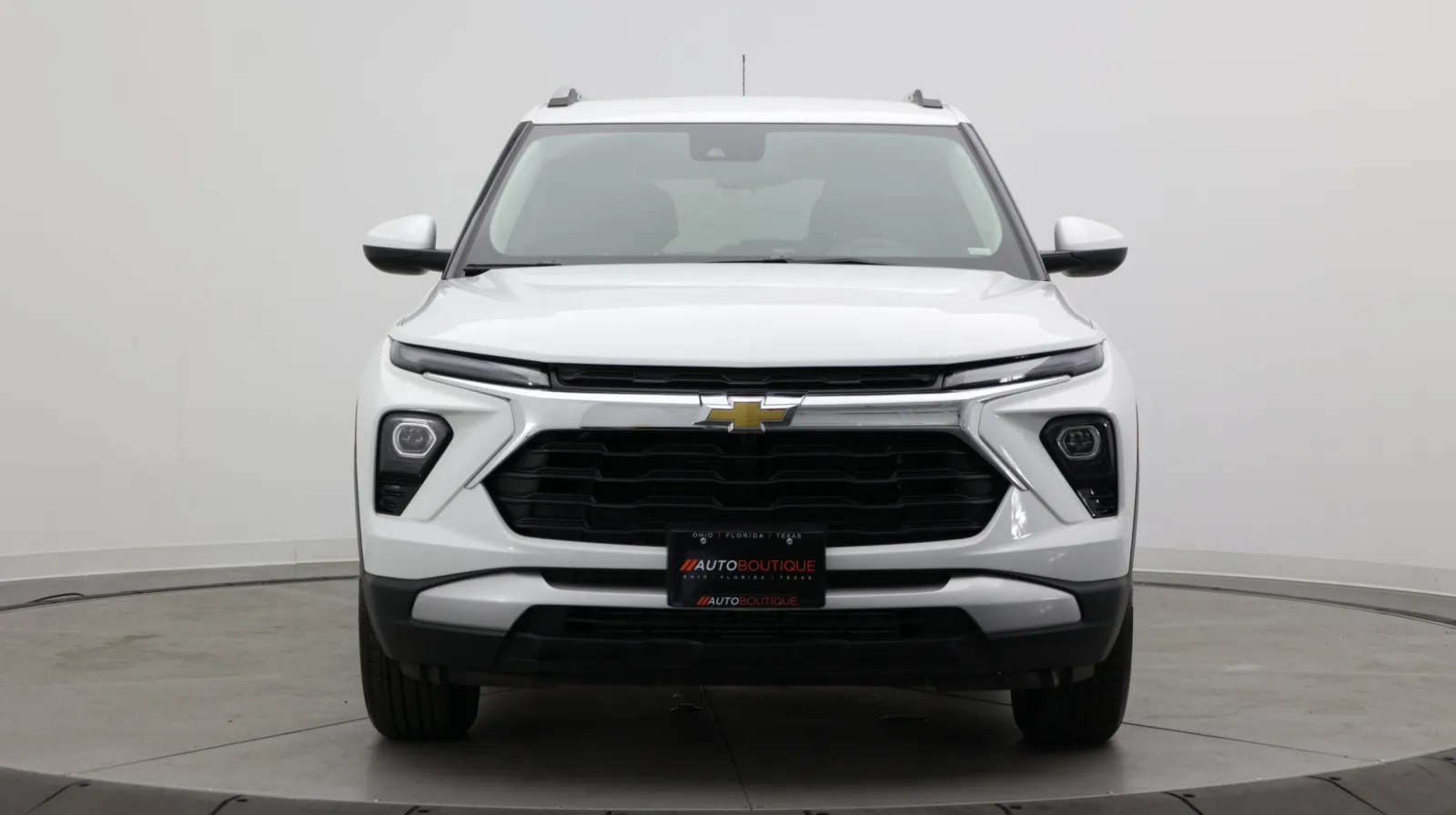 Chevrolet Trailblazer photo 2