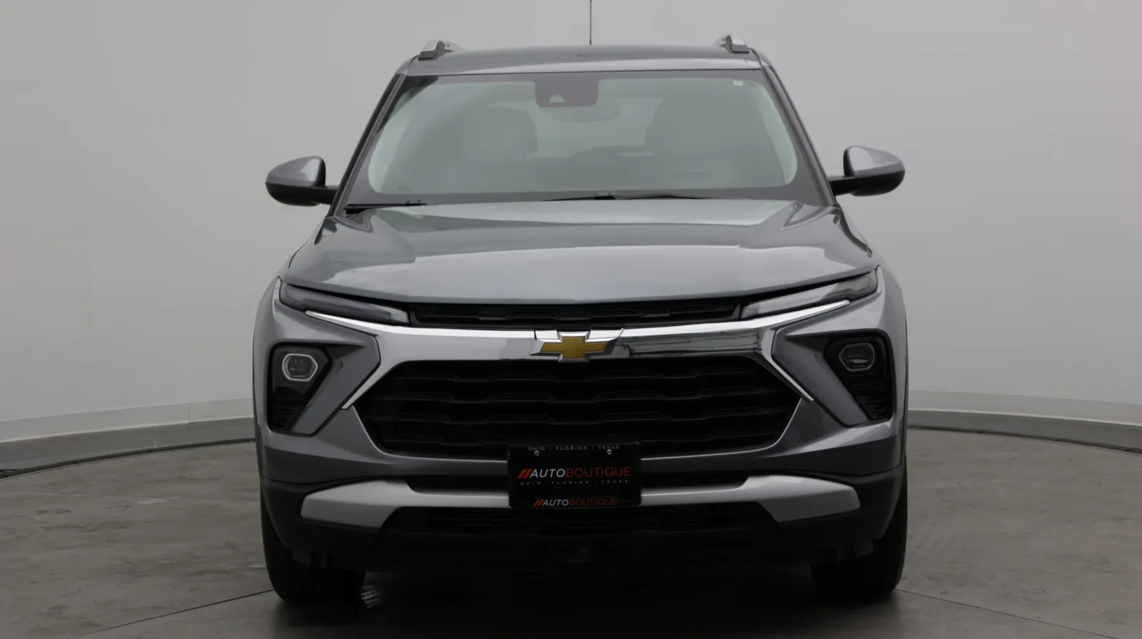 Chevrolet Trailblazer photo 2