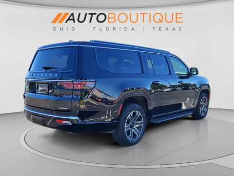 More photos of 2024 Jeep Wagoneer L Series II at Auto Boutique Ohio, OH