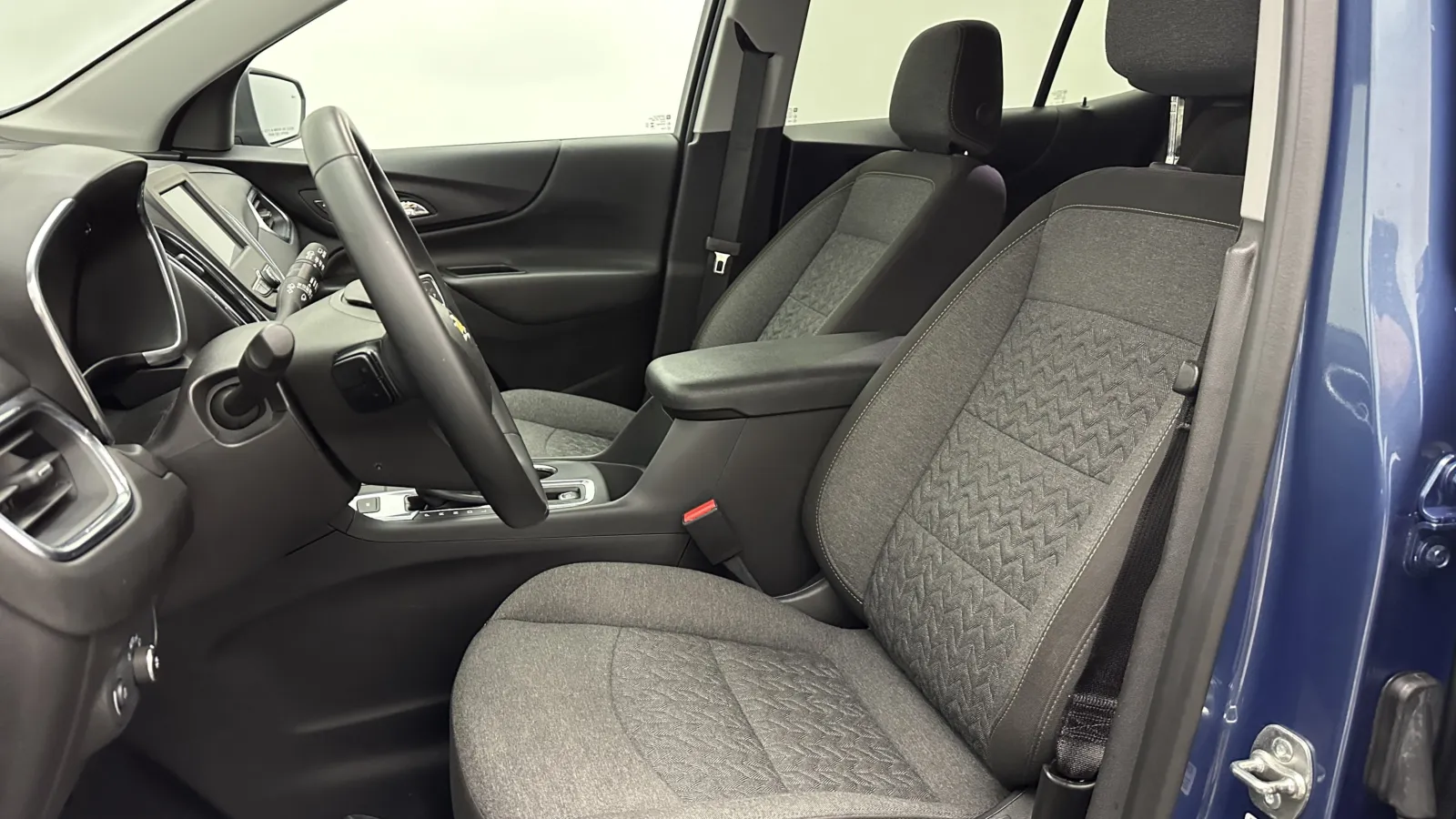 2024 Chevrolet Equinox LT - Photo 12