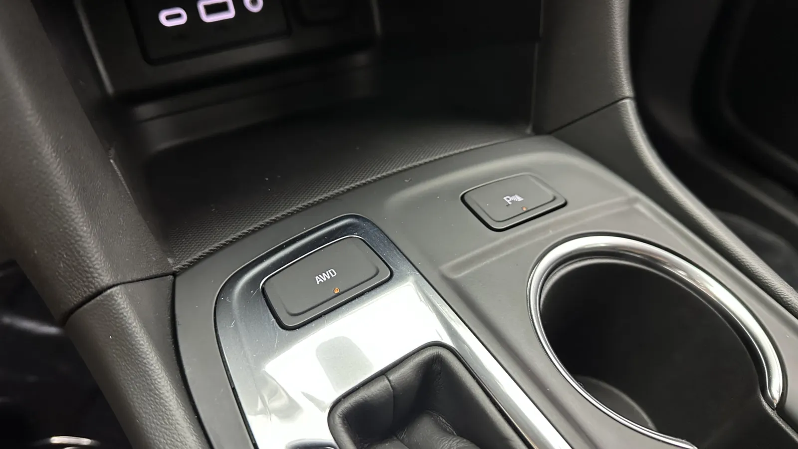 2024 Chevrolet Equinox LT - Photo 16