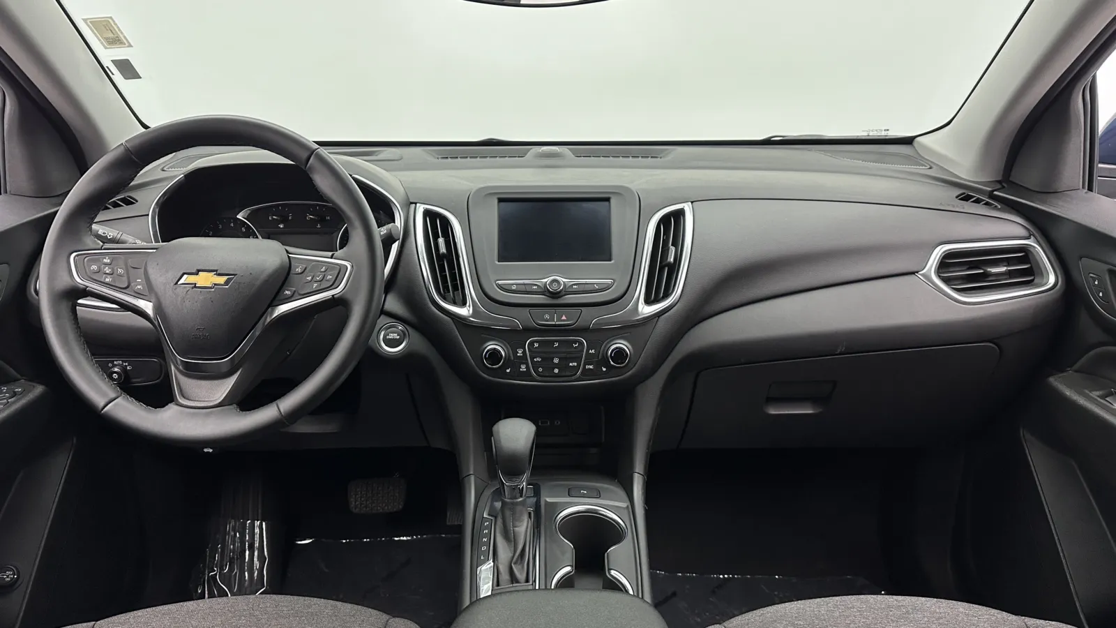 2024 Chevrolet Equinox LT - Photo 23