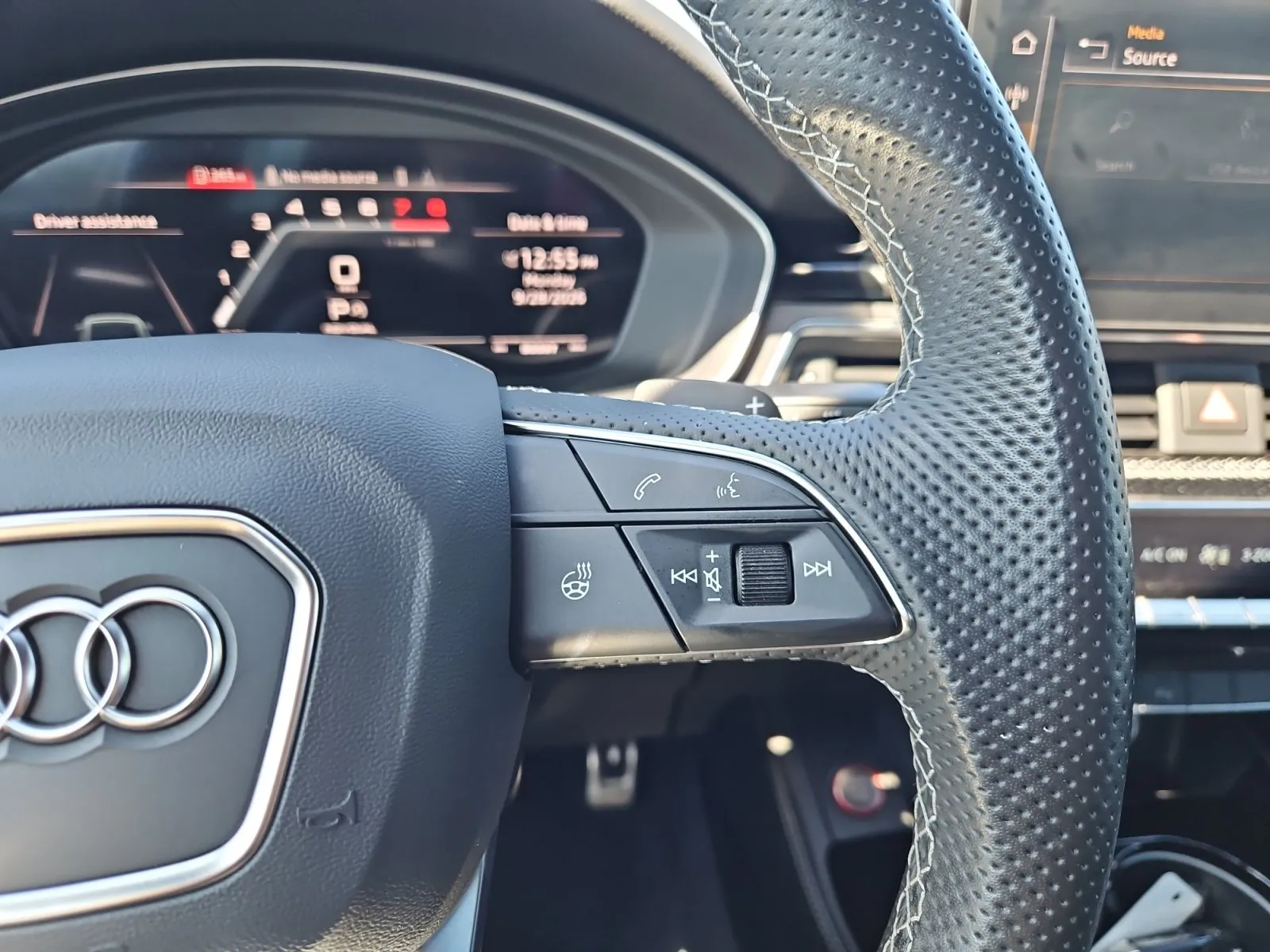 Audi S5 photo 29