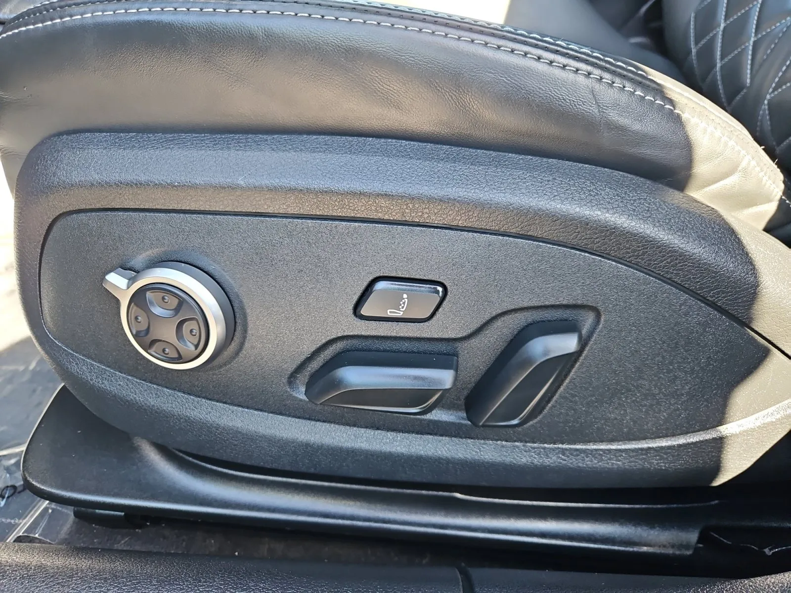 Audi S5 photo 18