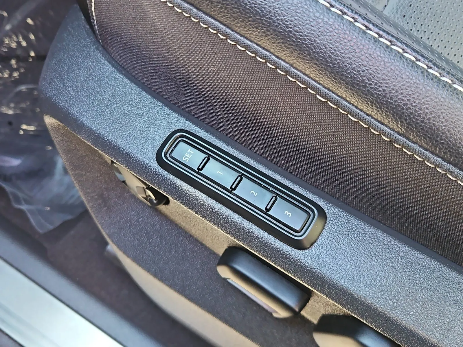 Volkswagen Atlas Cross Sport photo 29