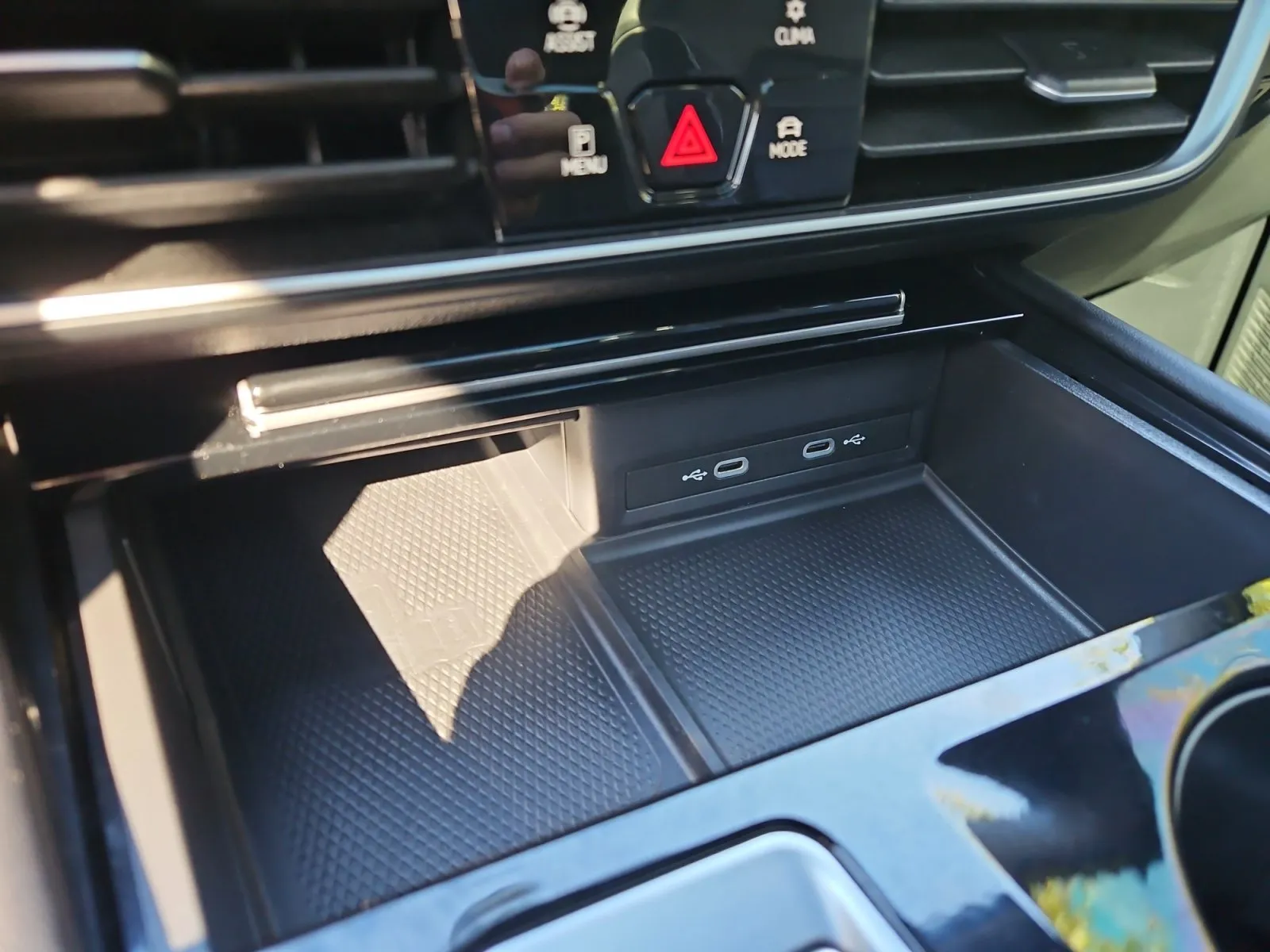Volkswagen Atlas Cross Sport photo 23