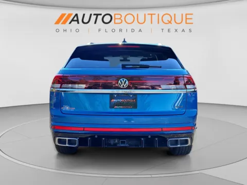 More photos of 2024 Volkswagen Atlas Cross Sport 2.0T SEL R-Line at Auto Boutique Ohio, OH