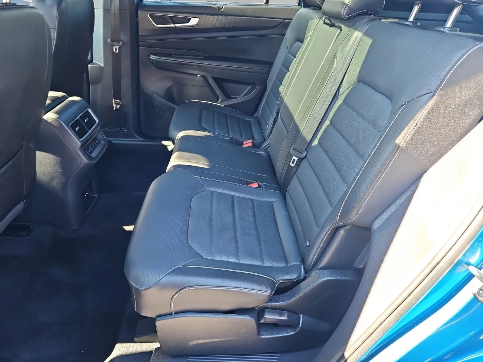 Volkswagen Atlas Cross Sport photo 15