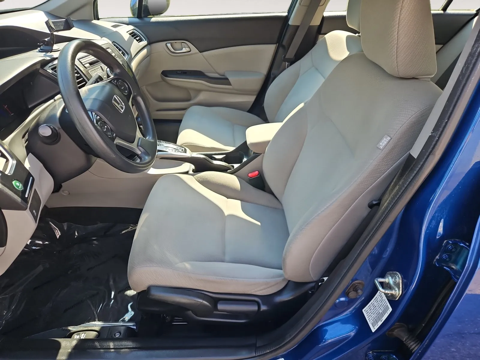 Honda Civic photo 9