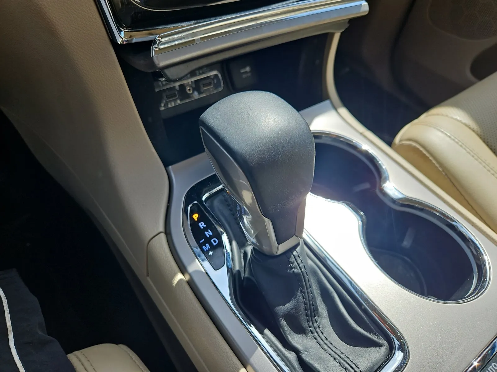 Jeep Grand Cherokee photo 25