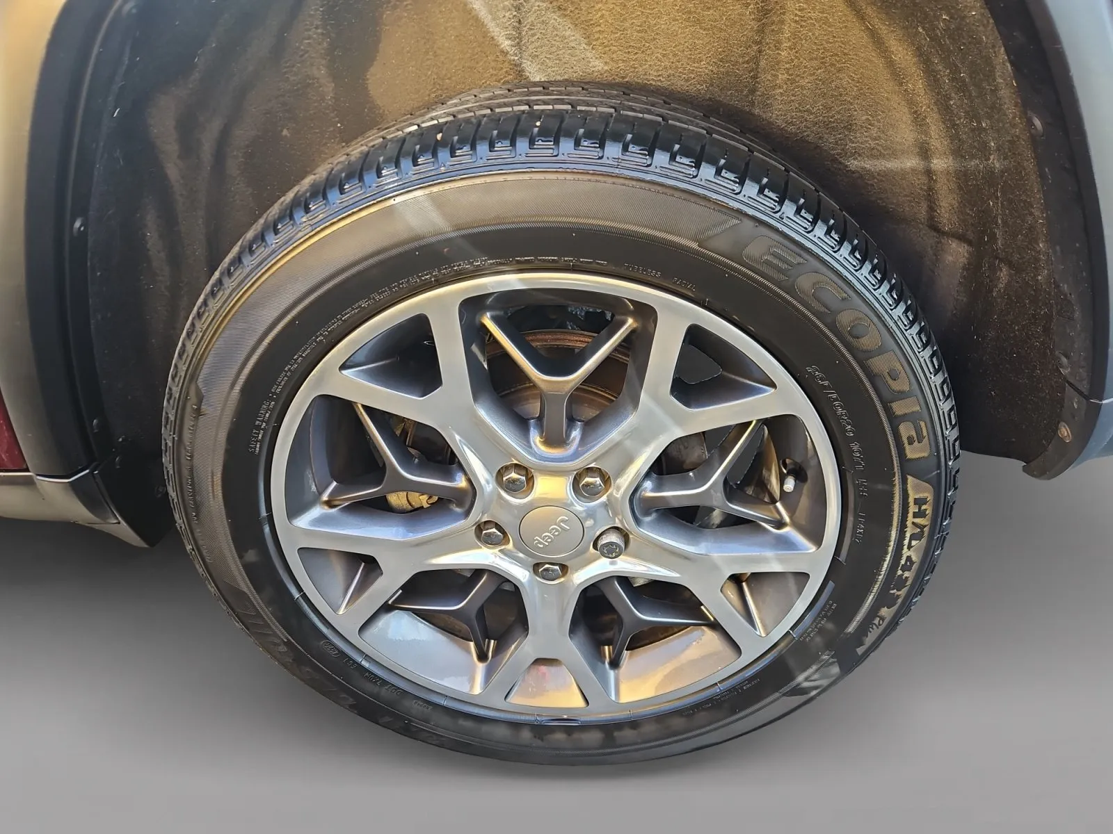 Jeep Grand Cherokee photo 15