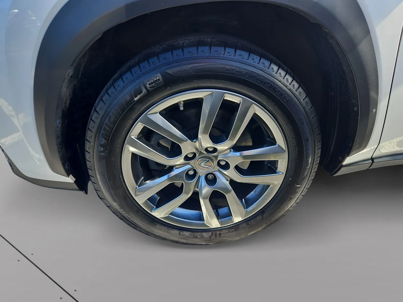 Lexus NX photo 15