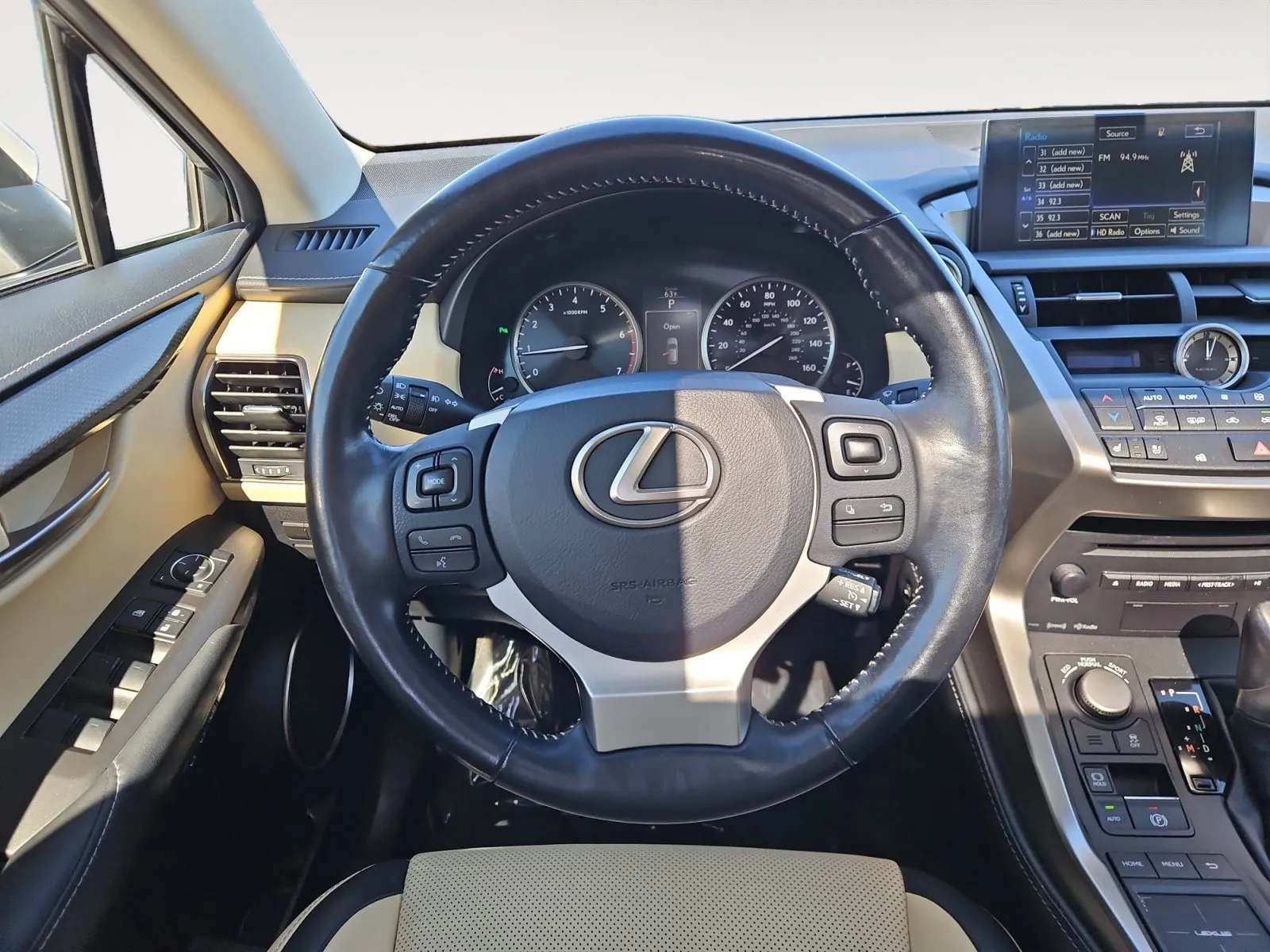 Lexus NX photo 13