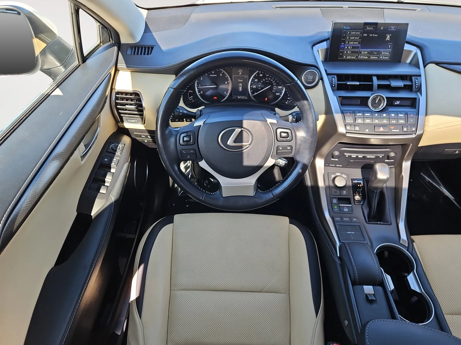 Lexus NX photo 11