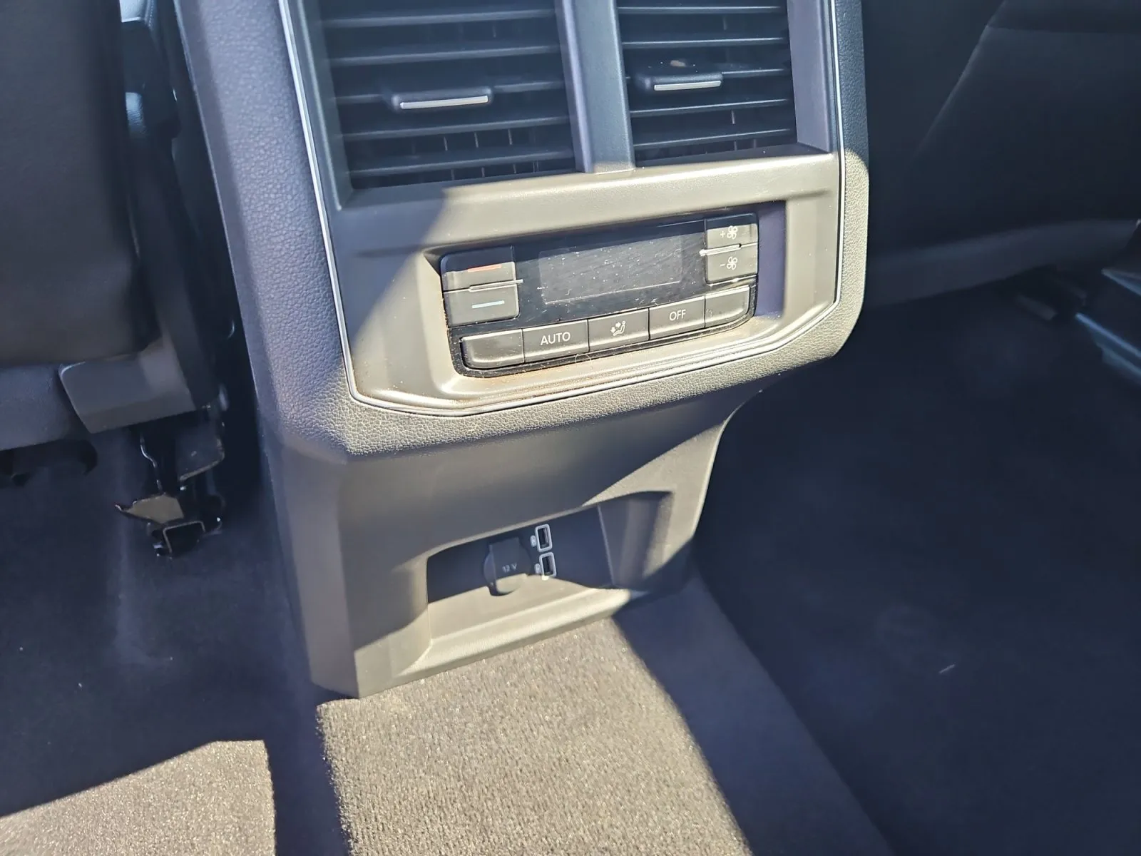 Volkswagen Atlas photo 14