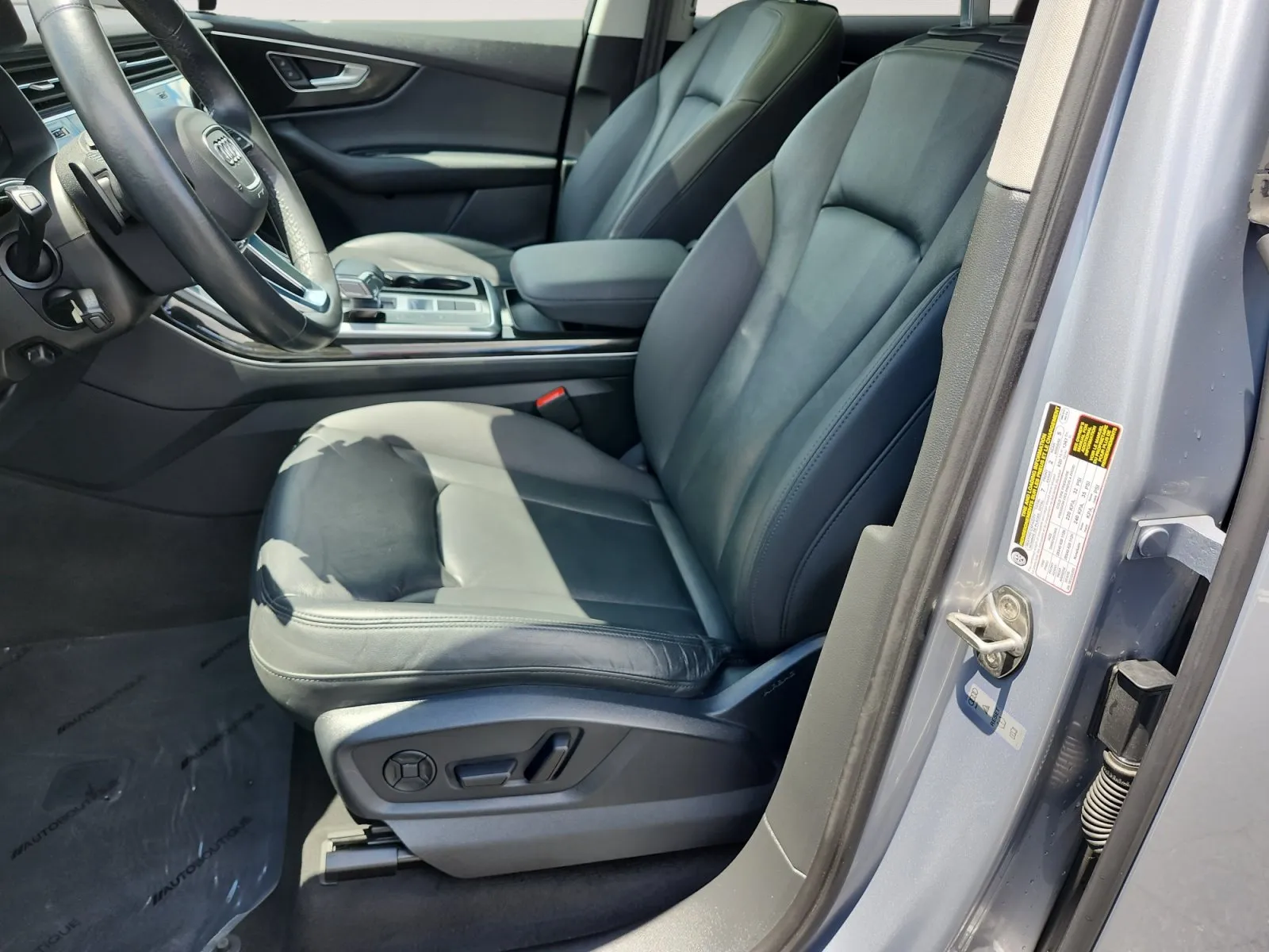 Audi Q7 photo 10