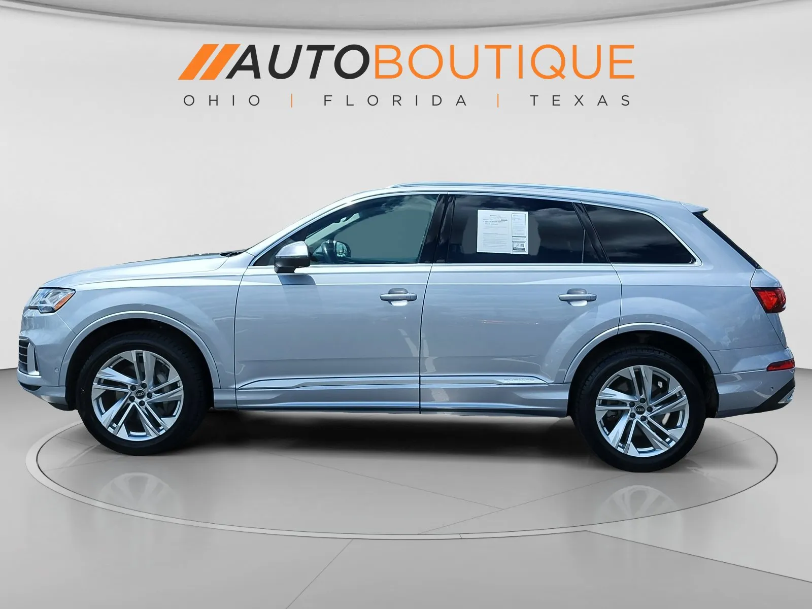 Audi Q7 photo 2