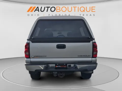 More photos of 2004 Chevrolet Silverado 1500 Z71 at Auto Boutique Ohio, OH