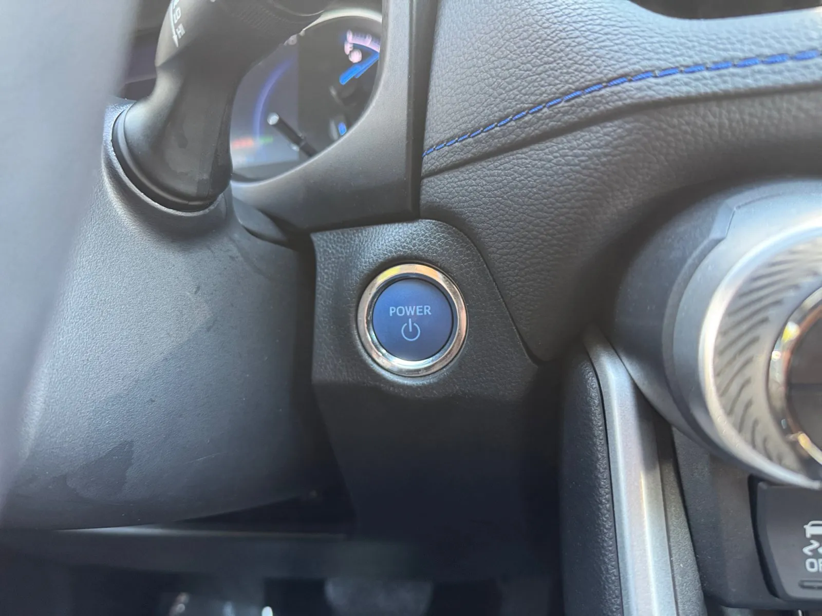 Toyota RAV4 photo 21