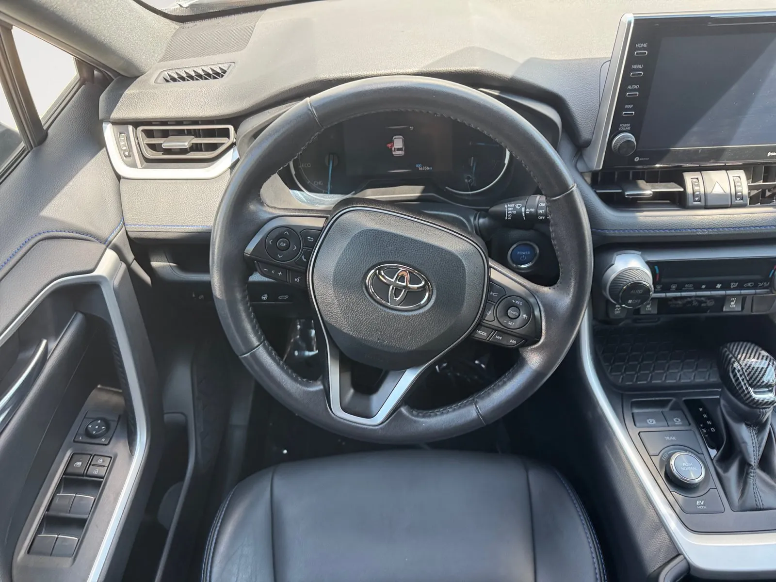 Toyota RAV4 photo 12